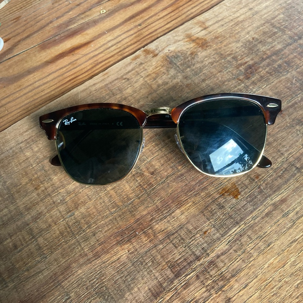 Tortoiseshell Ray Bans